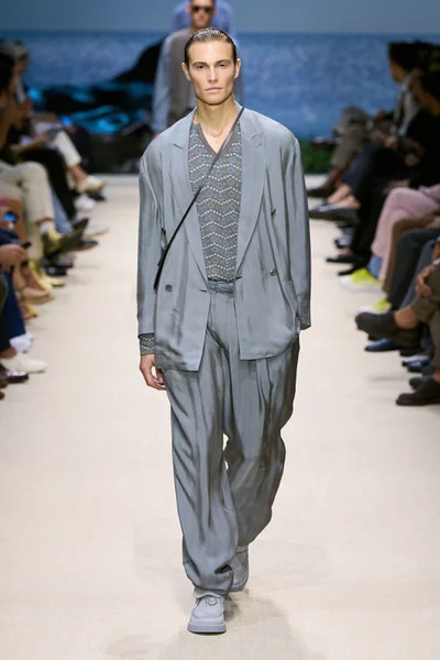 Look 72